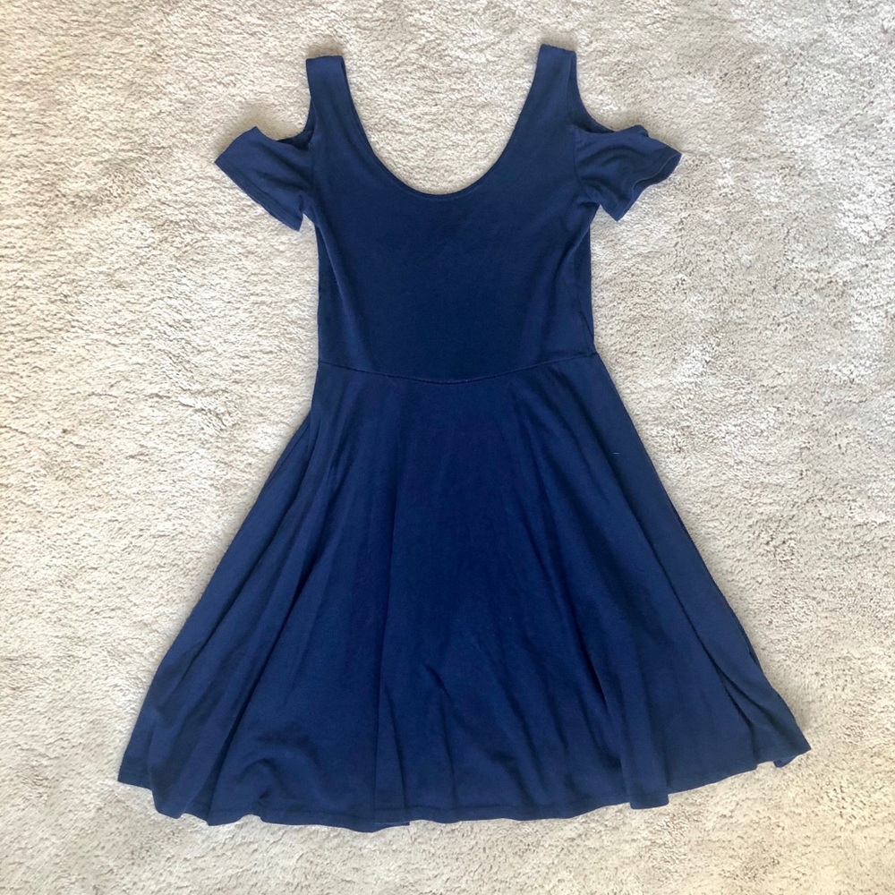 Cold shoulder casual dress